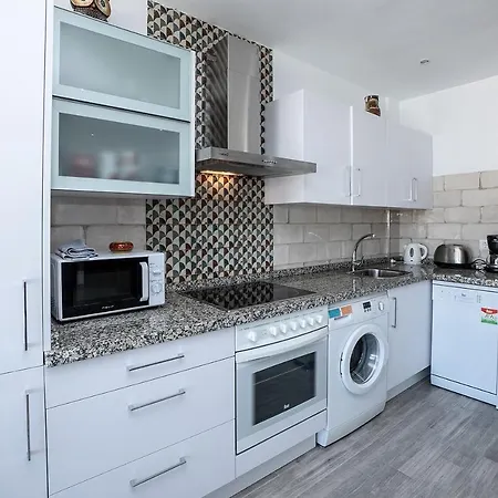 Edf. Delfin 5º4 Apartamento